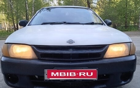 Nissan AD II, 2000 год, 300 000 рублей, 2 фотография