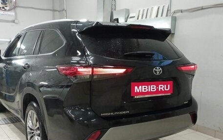 Toyota Highlander, 2023 год, 5 320 000 рублей, 4 фотография