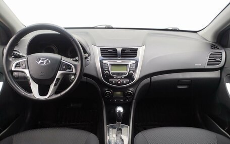 Hyundai Solaris II рестайлинг, 2012 год, 799 000 рублей, 12 фотография