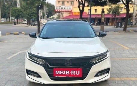 Honda Accord IX рестайлинг, 2020 год, 1 780 000 рублей, 2 фотография