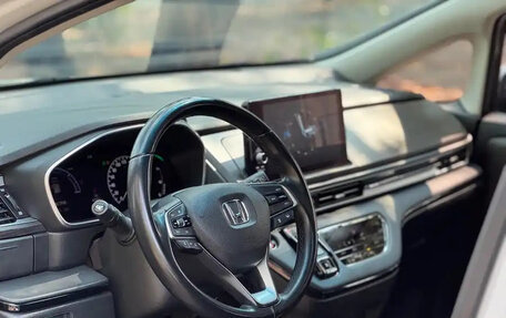 Honda Elysion, 2022 год, 3 080 000 рублей, 8 фотография