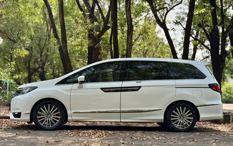 Honda Elysion, 2022 год, 3 080 000 рублей, 4 фотография