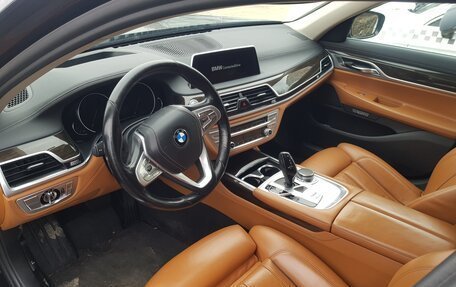 BMW 7 серия, 2017 год, 3 212 100 рублей, 4 фотография