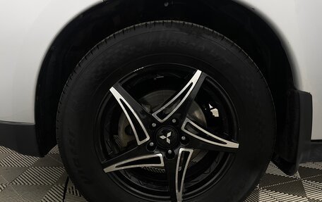 Mitsubishi Outlander III рестайлинг 3, 2014 год, 1 320 000 рублей, 9 фотография