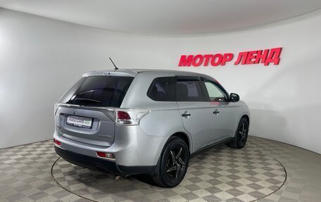 Mitsubishi Outlander III рестайлинг 3, 2014 год, 1 320 000 рублей, 4 фотография