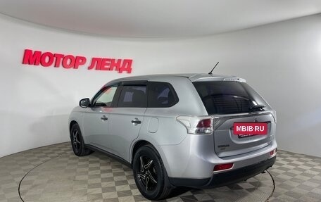 Mitsubishi Outlander III рестайлинг 3, 2014 год, 1 320 000 рублей, 6 фотография