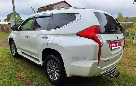 Mitsubishi Pajero Sport III рестайлинг, 2017 год, 2 600 000 рублей, 7 фотография