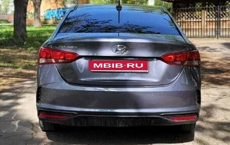 Hyundai Solaris II рестайлинг, 2021 год, 1 350 000 рублей, 6 фотография