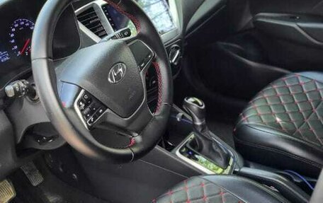 Hyundai Solaris II рестайлинг, 2021 год, 1 350 000 рублей, 8 фотография