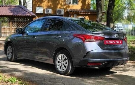 Hyundai Solaris II рестайлинг, 2021 год, 1 350 000 рублей, 7 фотография