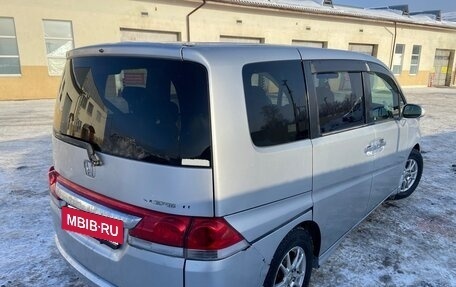 Honda Stepwgn III, 2006 год, 1 200 000 рублей, 4 фотография