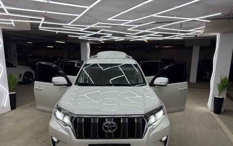 Toyota Land Cruiser Prado 150 рестайлинг 2, 2019 год, 4 800 000 рублей, 13 фотография
