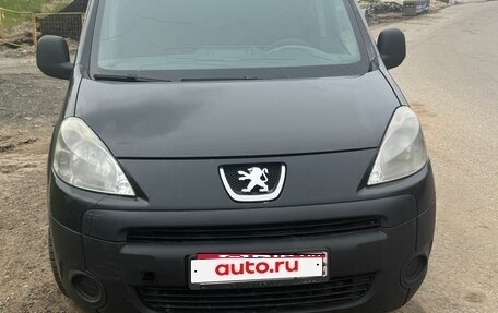 Peugeot Partner II рестайлинг 2, 2011 год, 420 000 рублей, 1 фотография