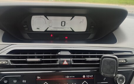 Citroen C4 Picasso II рестайлинг, 2018 год, 1 000 000 рублей, 8 фотография