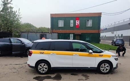 Citroen C4 Picasso II рестайлинг, 2018 год, 1 000 000 рублей, 9 фотография
