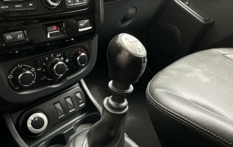 Renault Duster I рестайлинг, 2017 год, 1 310 000 рублей, 17 фотография