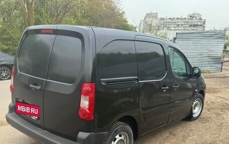 Peugeot Partner II рестайлинг 2, 2011 год, 420 000 рублей, 4 фотография
