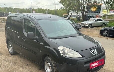 Peugeot Partner II рестайлинг 2, 2011 год, 420 000 рублей, 3 фотография
