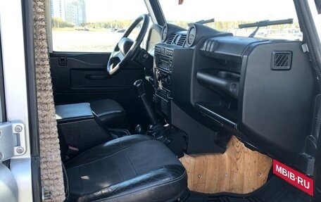 Land Rover Defender I, 2008 год, 2 000 000 рублей, 7 фотография