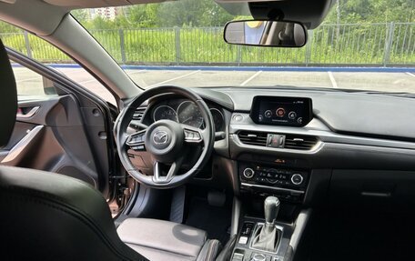 Mazda 6, 2016 год, 1 900 000 рублей, 18 фотография