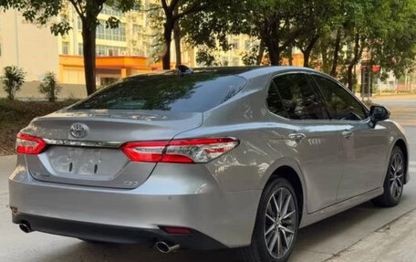 Toyota Camry, 2021 год, 2 490 000 рублей, 4 фотография