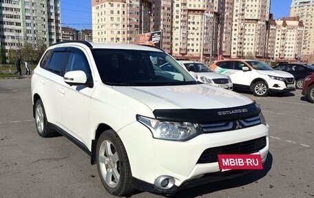 Mitsubishi Outlander III рестайлинг 3, 2012 год, 1 180 000 рублей, 2 фотография