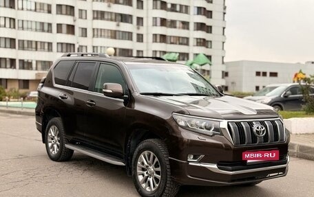 Toyota Land Cruiser Prado 150 рестайлинг 2, 2018 год, 4 740 000 рублей, 6 фотография