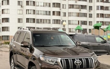 Toyota Land Cruiser Prado 150 рестайлинг 2, 2018 год, 4 740 000 рублей, 17 фотография