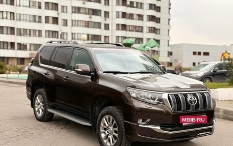 Toyota Land Cruiser Prado 150 рестайлинг 2, 2018 год, 4 740 000 рублей, 11 фотография