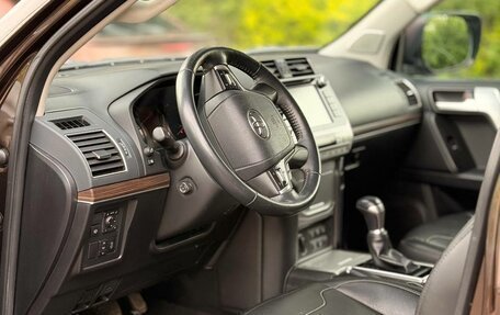 Toyota Land Cruiser Prado 150 рестайлинг 2, 2018 год, 4 740 000 рублей, 22 фотография