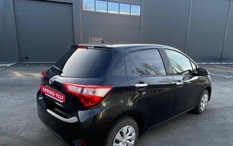 Toyota Vitz, 2019 год, 1 199 000 рублей, 4 фотография