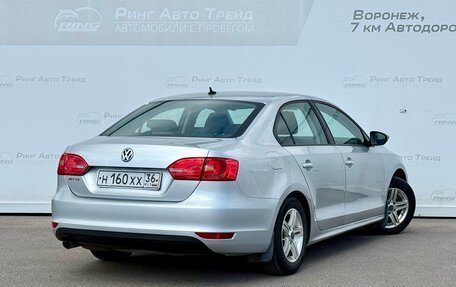 Volkswagen Jetta VI, 2014 год, 1 030 000 рублей, 2 фотография