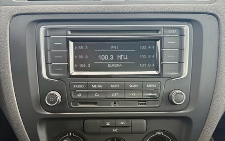 Volkswagen Jetta VI, 2014 год, 1 030 000 рублей, 14 фотография