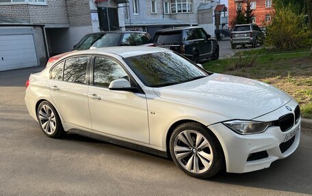 BMW 3 серия, 2013 год, 1 430 000 рублей, 3 фотография