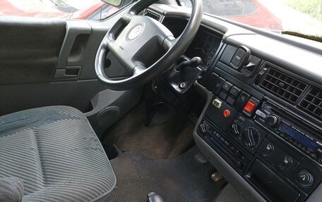 Volkswagen Caravelle T4, 1993 год, 300 000 рублей, 9 фотография