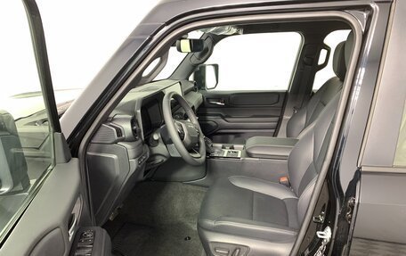 Toyota Land Cruiser Prado, 2024 год, 9 290 000 рублей, 16 фотография
