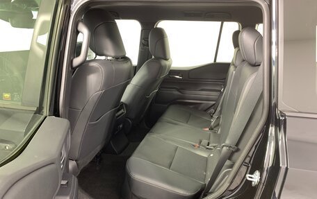 Toyota Land Cruiser Prado, 2024 год, 9 290 000 рублей, 12 фотография