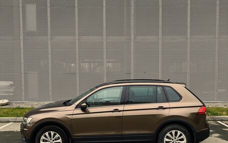 Volkswagen Tiguan II, 2019 год, 2 300 000 рублей, 3 фотография