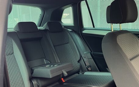 Volkswagen Tiguan II, 2019 год, 2 300 000 рублей, 13 фотография