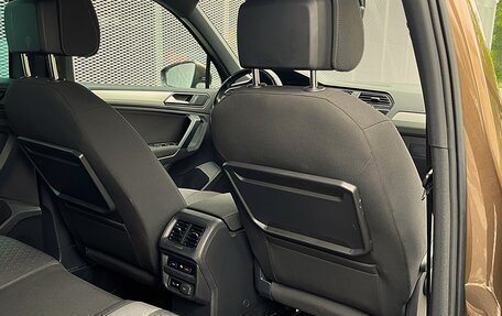 Volkswagen Tiguan II, 2019 год, 2 300 000 рублей, 12 фотография