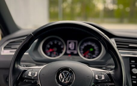 Volkswagen Tiguan II, 2019 год, 2 300 000 рублей, 18 фотография