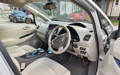 Nissan Leaf I, 2011 год, 580 000 рублей, 2 фотография