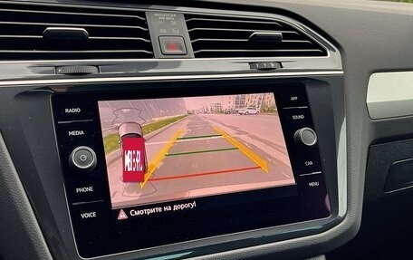 Volkswagen Tiguan II, 2019 год, 2 300 000 рублей, 23 фотография