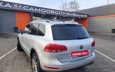 Volkswagen Touareg III, 2011 год, 2 300 000 рублей, 5 фотография