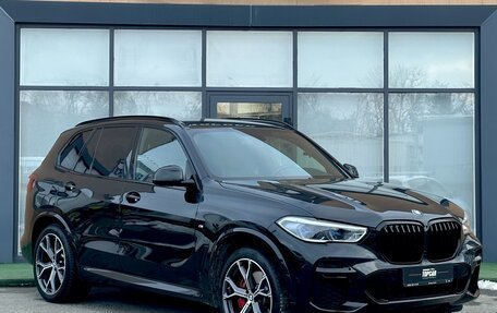 BMW X5, 2021 год, 7 500 000 рублей, 2 фотография