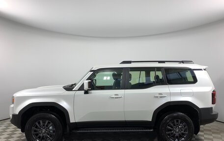 Toyota Land Cruiser Prado, 2024 год, 9 290 000 рублей, 8 фотография