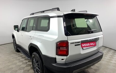 Toyota Land Cruiser Prado, 2024 год, 9 290 000 рублей, 7 фотография