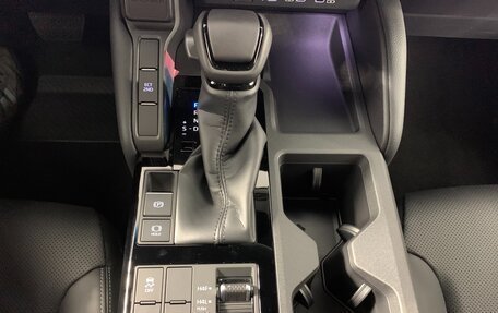 Toyota Land Cruiser Prado, 2024 год, 9 290 000 рублей, 20 фотография