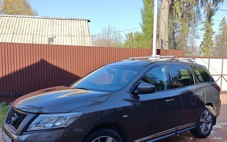 Nissan Pathfinder, 2014 год, 2 000 000 рублей, 2 фотография