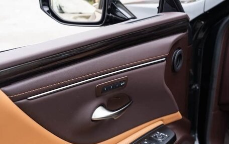 Lexus ES VII, 2021 год, 4 570 000 рублей, 14 фотография